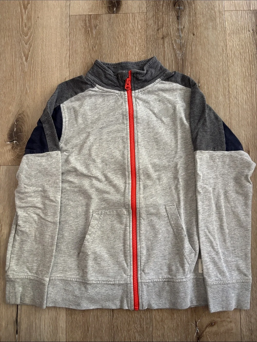 Roots Kids Light Grey Full-Zip Jacket with Zipper